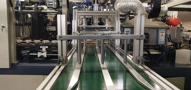 Automatic-Pet-Bottle-Blow-Moulding-Machine Automatic-Pet-Bottle-Blow-Moulding-Machine