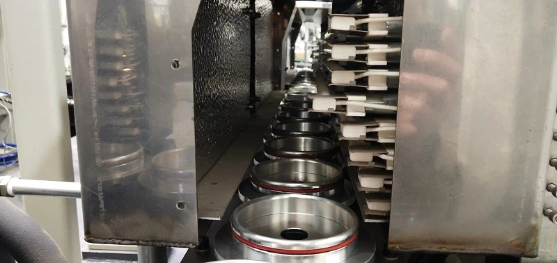 Two-Cavities-Automatic-Pet-Bottle-Blow-Moulding-Machine Two-Cavities-Automatic-Pet-Bottle-Blow-Moulding-Machine